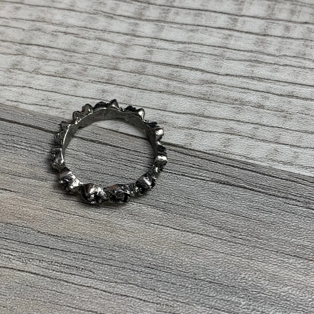 Antiqued Silver Tone Rose Flower Eternity Band Ring Gothic Size 7